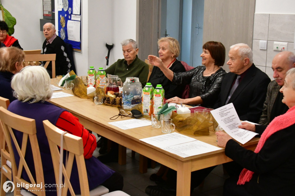 Kolędowanie w Dziennym Dom Pomocy dla Seniorów w Biłgoraju