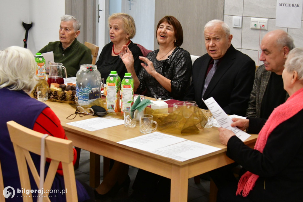 Kolędowanie w Dziennym Dom Pomocy dla Seniorów w Biłgoraju