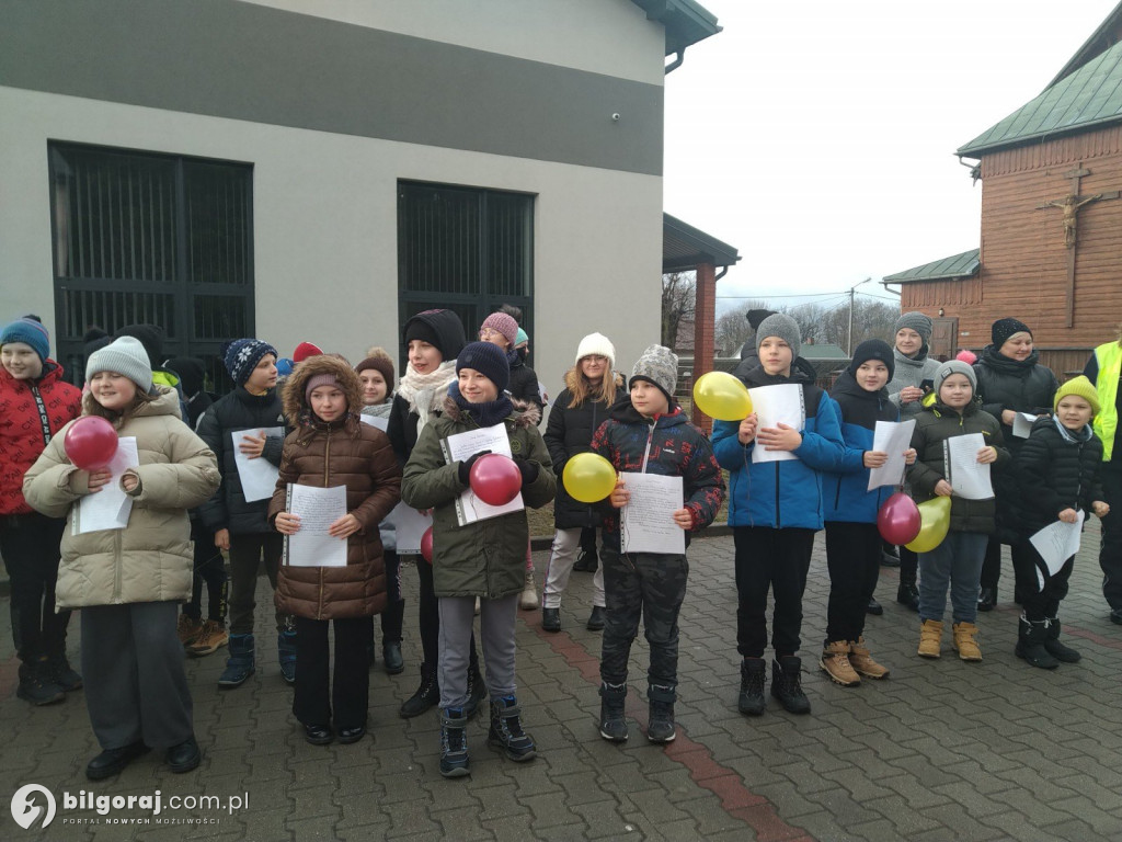 Z apelem do kierowców - wspólne działania policjantów i uczniów