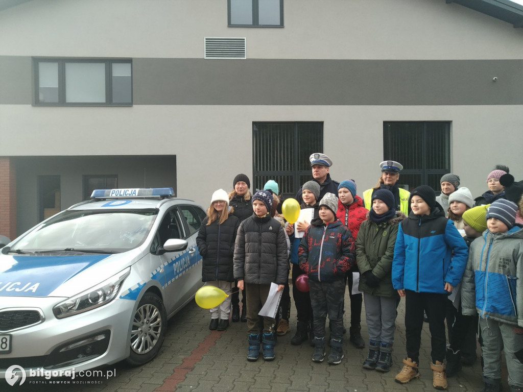 Z apelem do kierowców - wspólne działania policjantów i uczniów