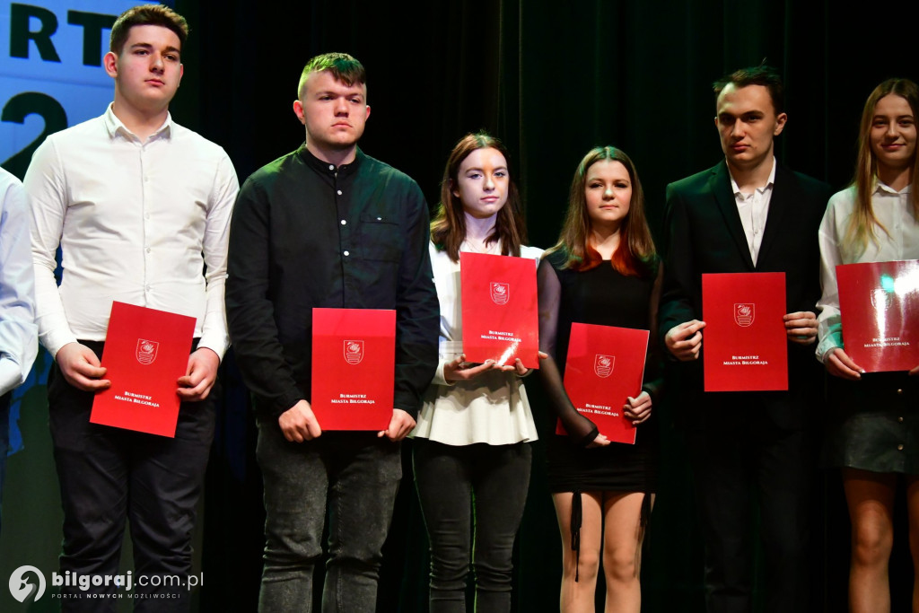 Władze Biłgoraja wyróżniły sportowców, społeczników i działaczy kultury