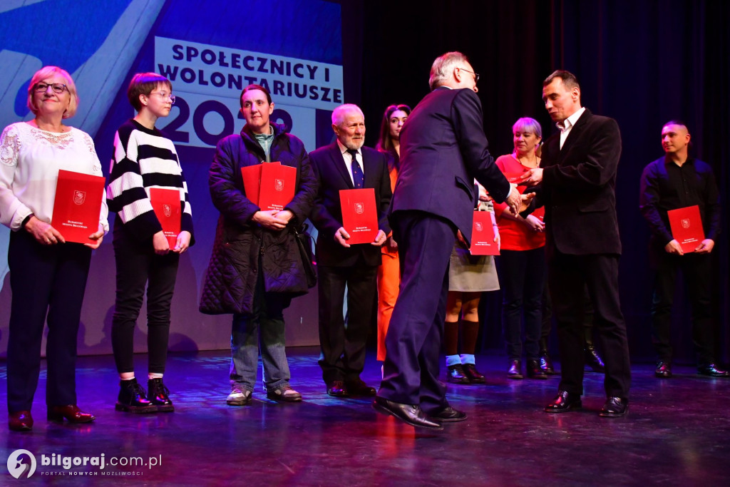 Władze Biłgoraja wyróżniły sportowców, społeczników i działaczy kultury