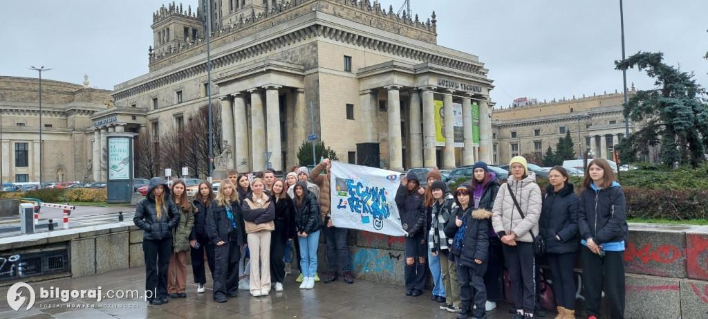 Uczniowie z ZSZiO na Międzynarodowych Targach Reklamy