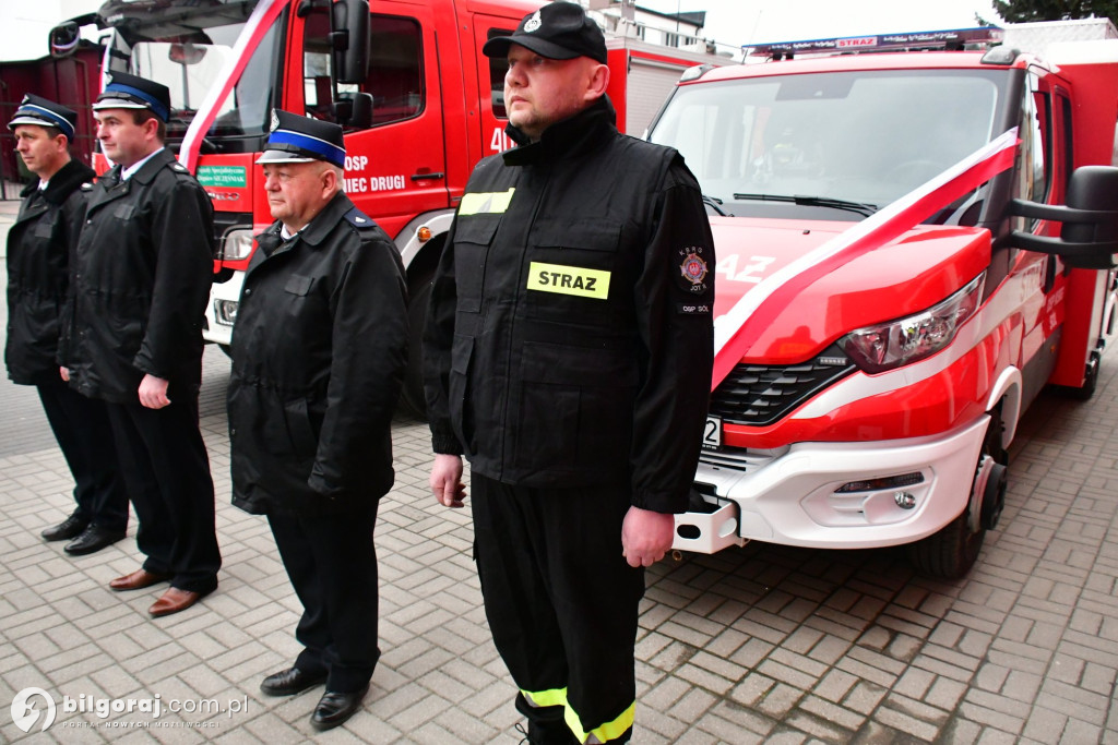 Biłgoraj przekazanie nowych wozów bojowych dla PSP i OSP Sól