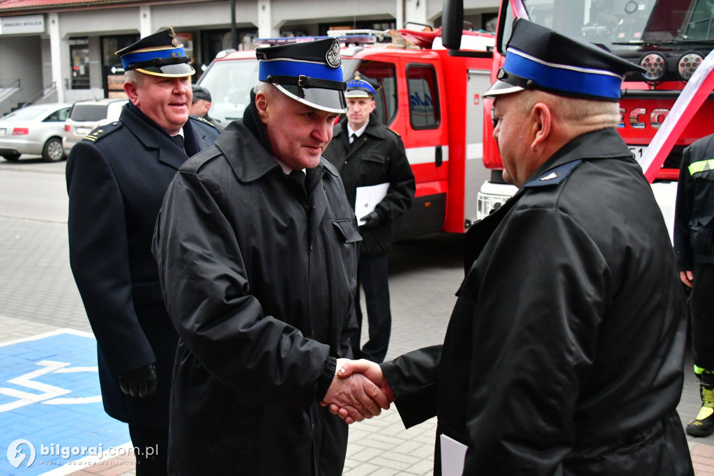 Biłgoraj przekazanie nowych wozów bojowych dla PSP i OSP Sól
