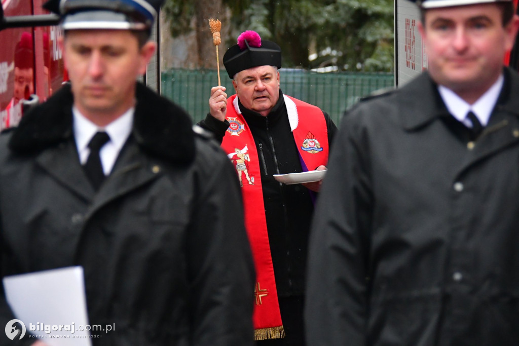 Biłgoraj przekazanie nowych wozów bojowych dla PSP i OSP Sól