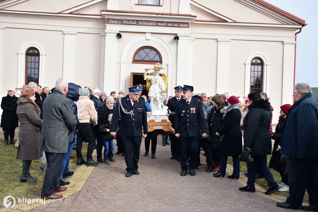Sól koło Biłgoraja. Urozyste pożegnanie figury św. Michała Archanioła z Gargano