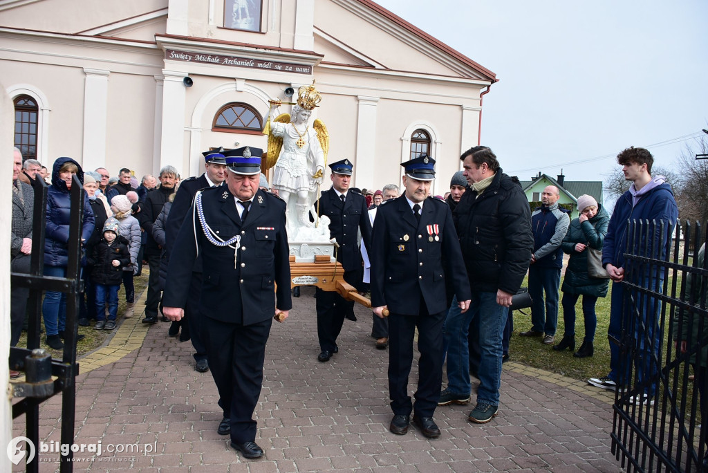 Sól koło Biłgoraja. Urozyste pożegnanie figury św. Michała Archanioła z Gargano