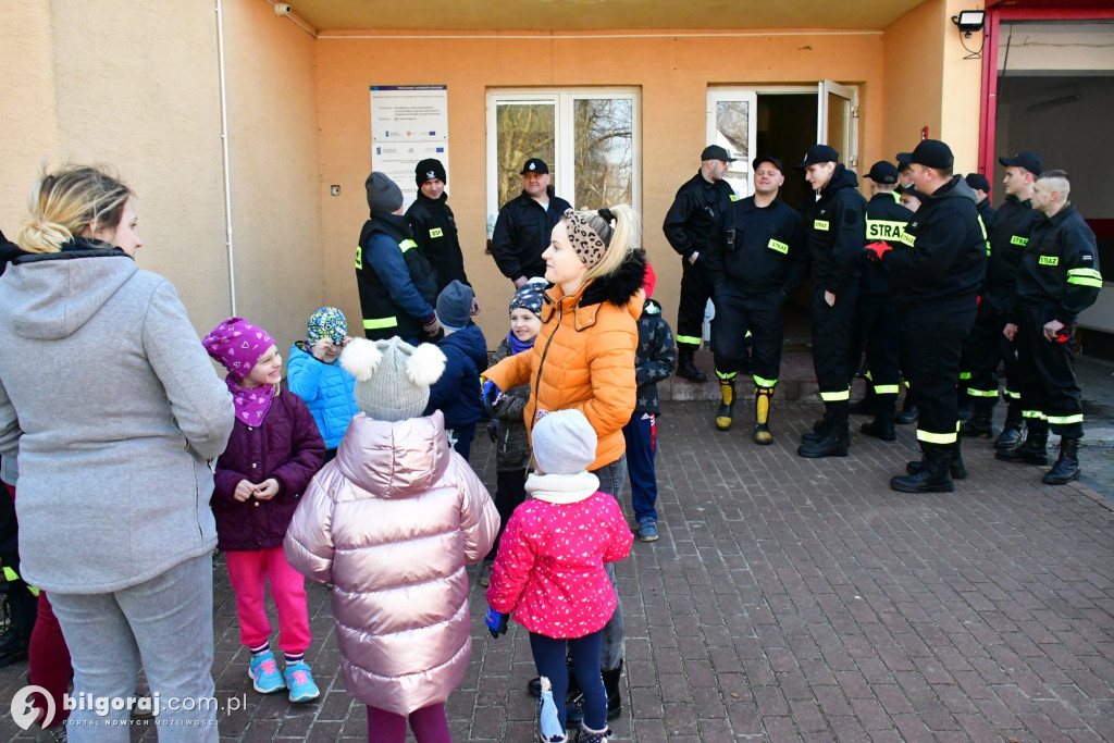 Mieszkańcy Woli Dereźniańskiej i Majdanu Starego posprzątali pas drogowy