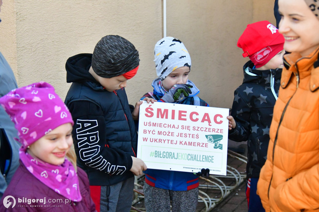 Mieszkańcy Woli Dereźniańskiej i Majdanu Starego posprzątali pas drogowy