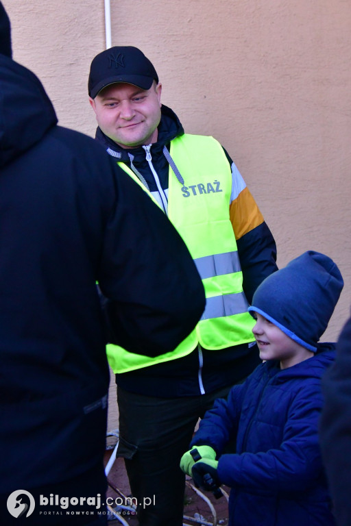 Mieszkańcy Woli Dereźniańskiej i Majdanu Starego posprzątali pas drogowy