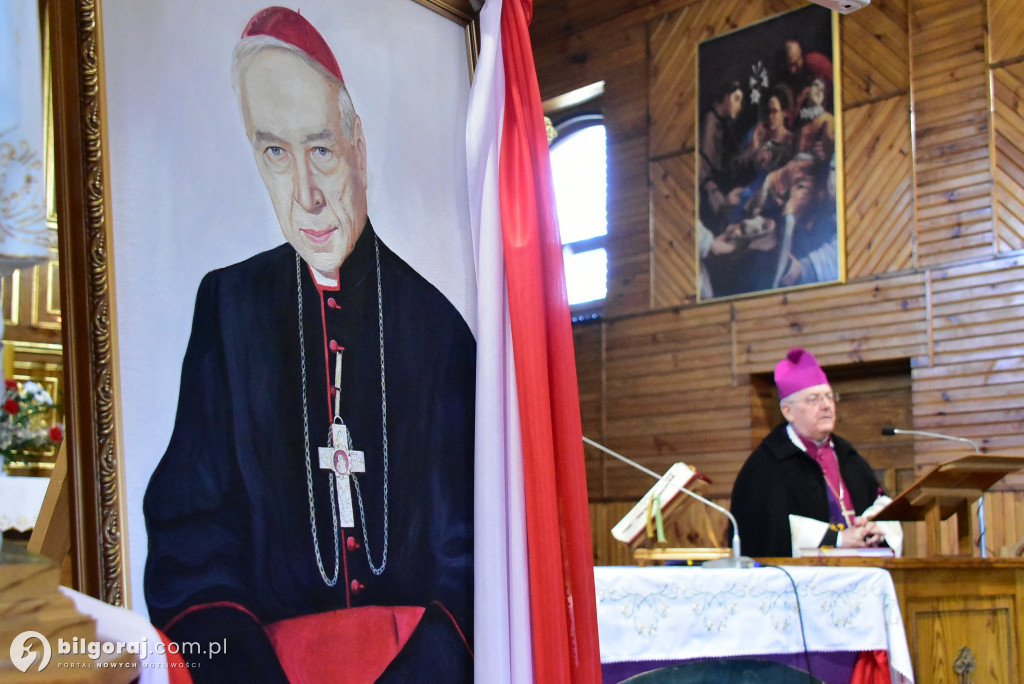 Różaniec. Wprowadzenie relikwi błogosłwionego kardynała Wyszyńskiego