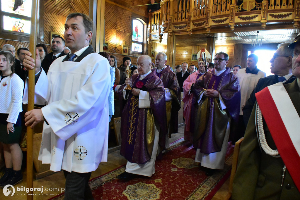 Różaniec. Wprowadzenie relikwi błogosłwionego kardynała Wyszyńskiego