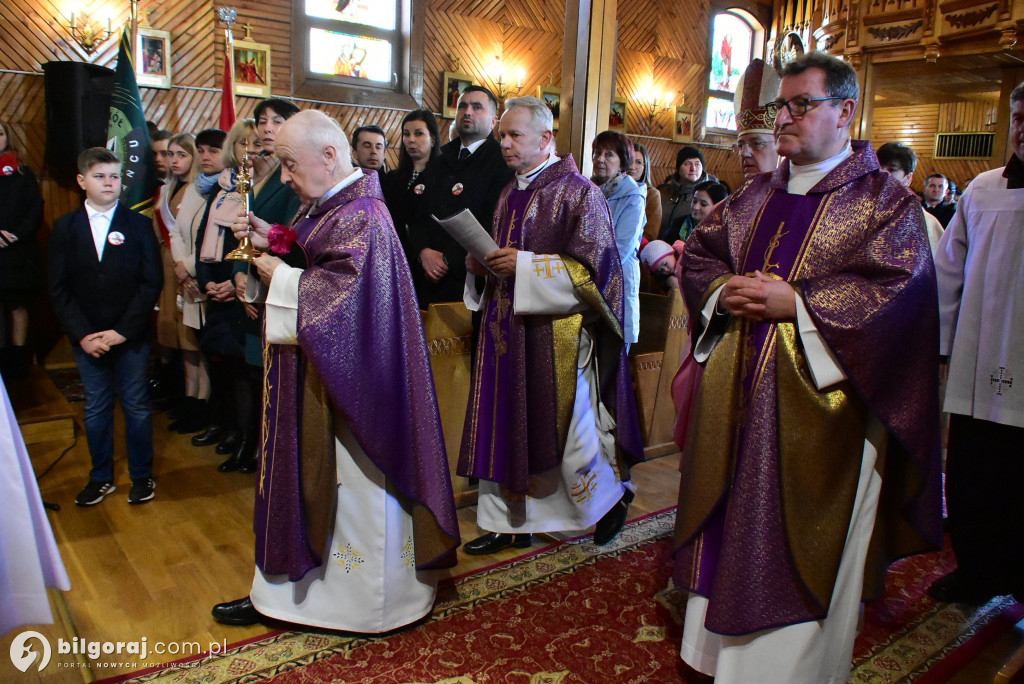 Różaniec. Wprowadzenie relikwi błogosłwionego kardynała Wyszyńskiego