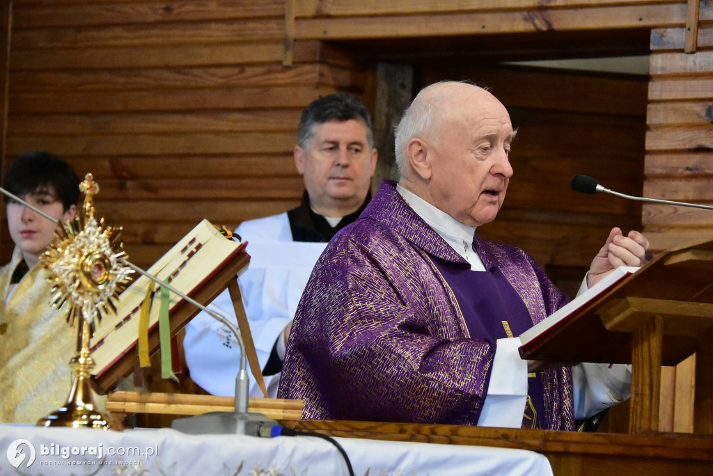 Różaniec. Wprowadzenie relikwi błogosłwionego kardynała Wyszyńskiego