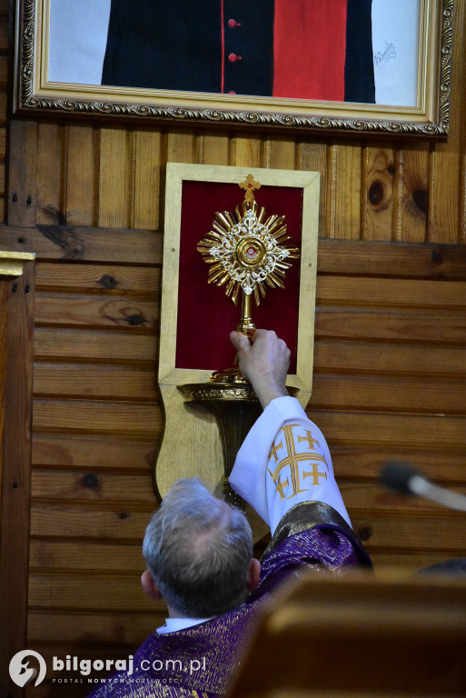 Różaniec. Wprowadzenie relikwi błogosłwionego kardynała Wyszyńskiego