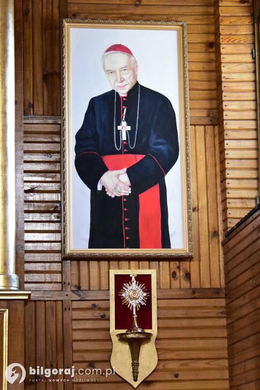 Różaniec. Wprowadzenie relikwi błogosłwionego kardynała Wyszyńskiego