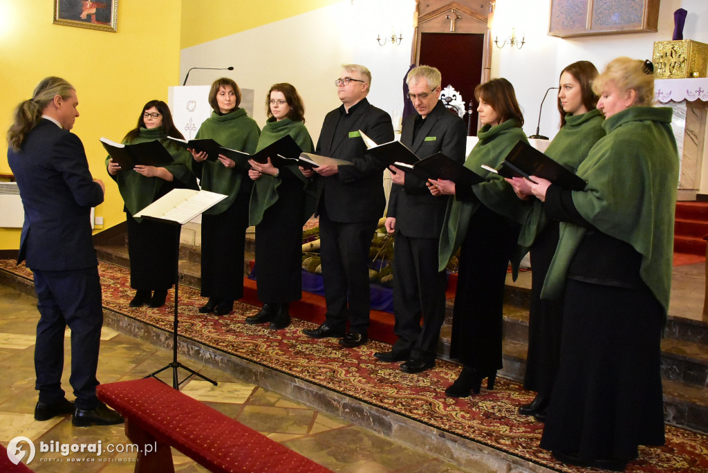 Pieśni pasyjne i pokutne rozbrzmiały w Korytkowie Dużym