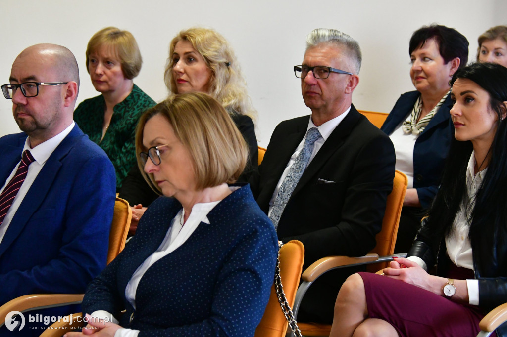 Wiceminister w Biłgoraju. Spotkał się z władzami i przedstawicielami instytucji pomocy społecznej