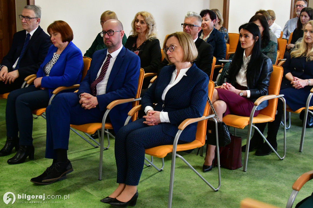 Wiceminister w Biłgoraju. Spotkał się z władzami i przedstawicielami instytucji pomocy społecznej