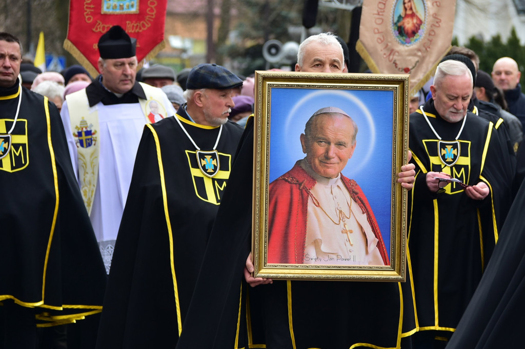 Biłgoraj. Marsz w obronie dobrego imienia Jana Pawła II