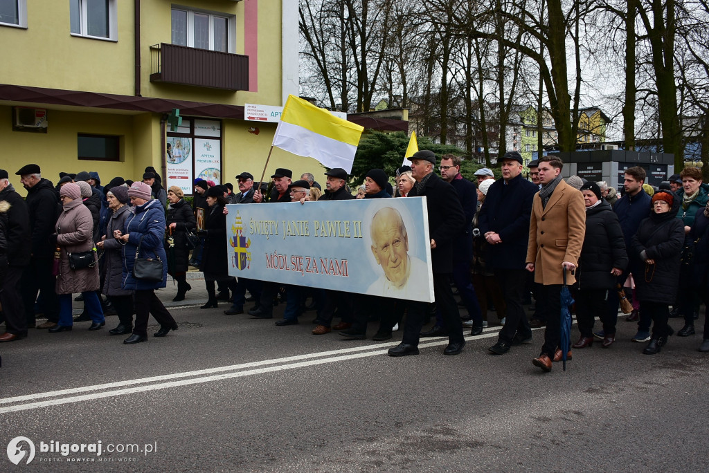 Biłgoraj. Marsz w obronie dobrego imienia Jana Pawła II
