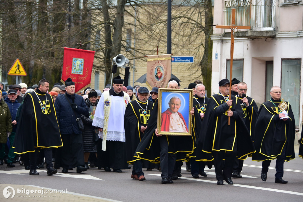 Biłgoraj. Marsz w obronie dobrego imienia Jana Pawła II