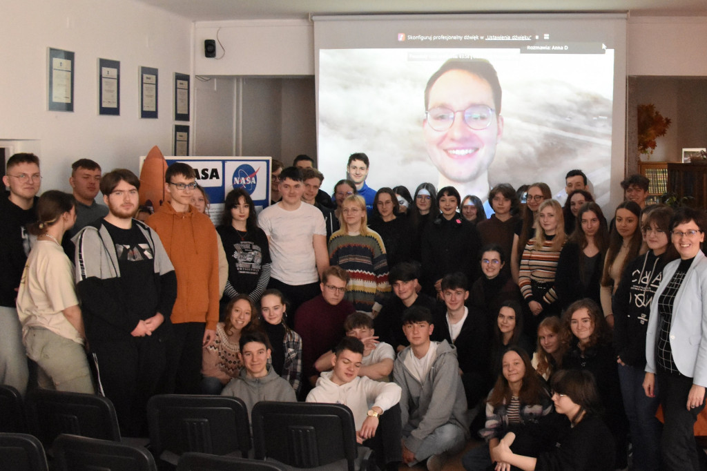 Z I LO im. ONZ w Biłgoraju do NASA