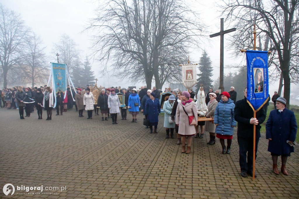 Procesja Rezurekcyjna w sanktuarium św. Marii Magdaleny w Biłgoraju