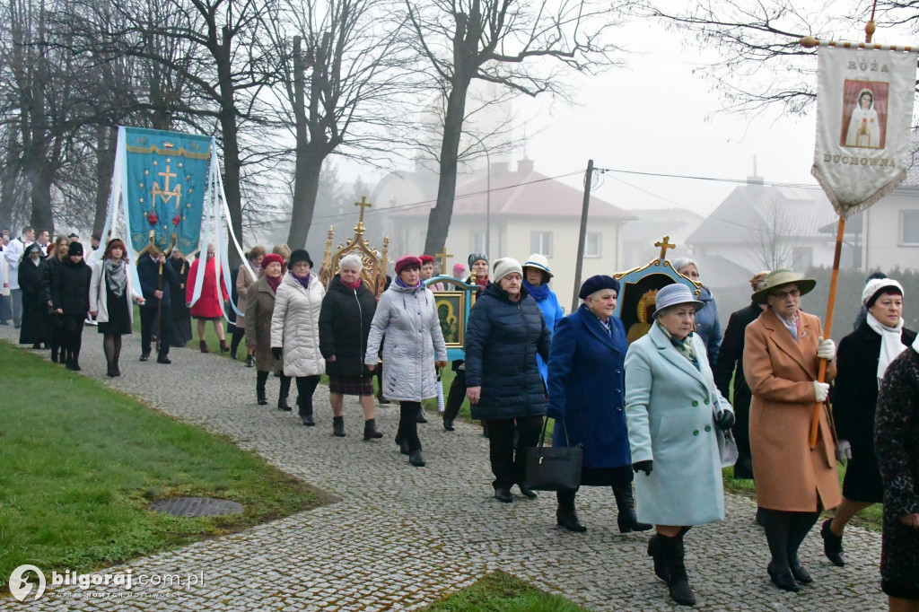 Procesja Rezurekcyjna w sanktuarium św. Marii Magdaleny w Biłgoraju