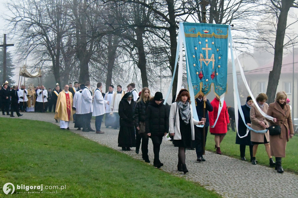 Procesja Rezurekcyjna w sanktuarium św. Marii Magdaleny w Biłgoraju