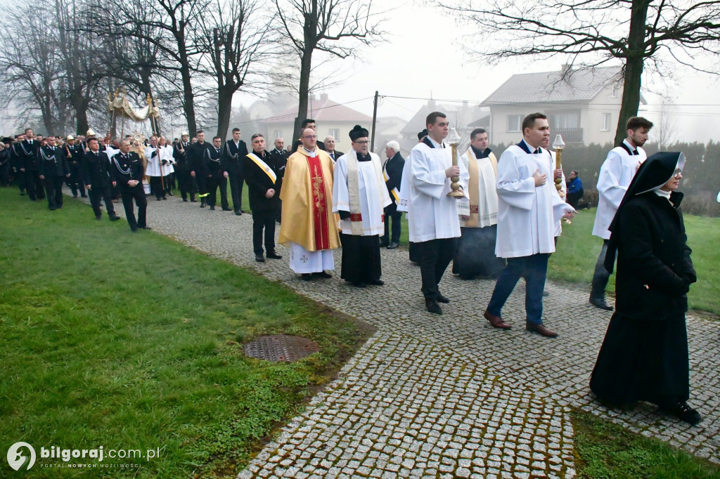 Procesja Rezurekcyjna w sanktuarium św. Marii Magdaleny w Biłgoraju