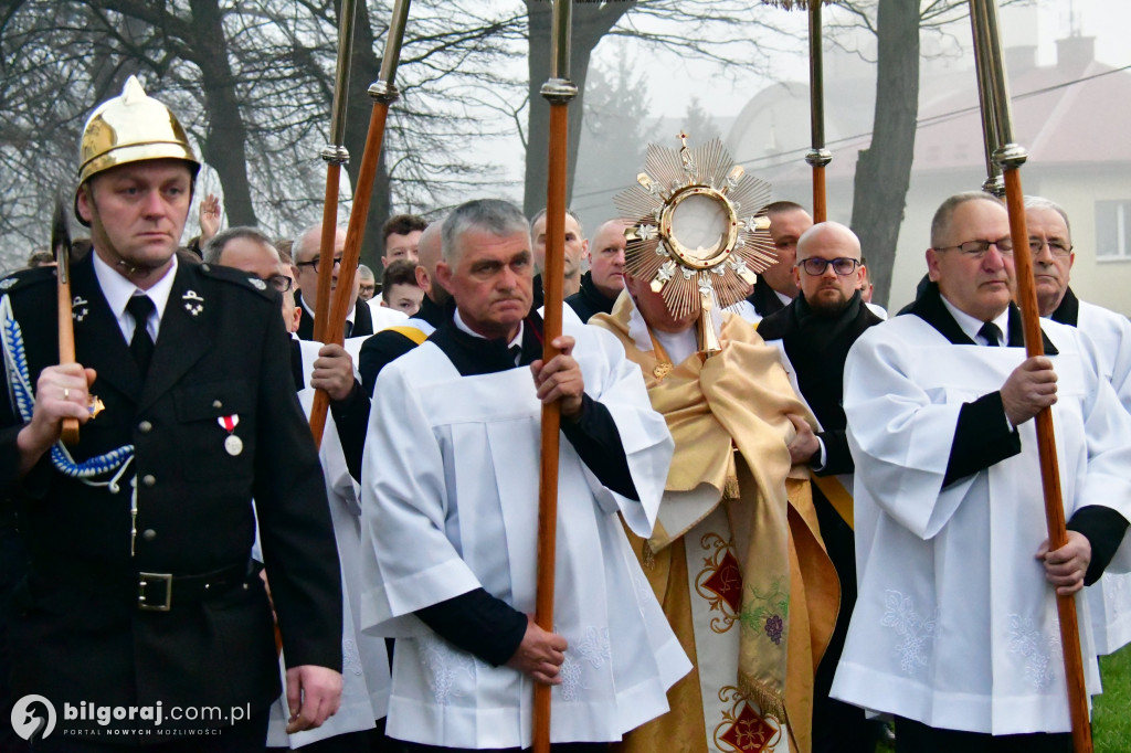 Procesja Rezurekcyjna w sanktuarium św. Marii Magdaleny w Biłgoraju