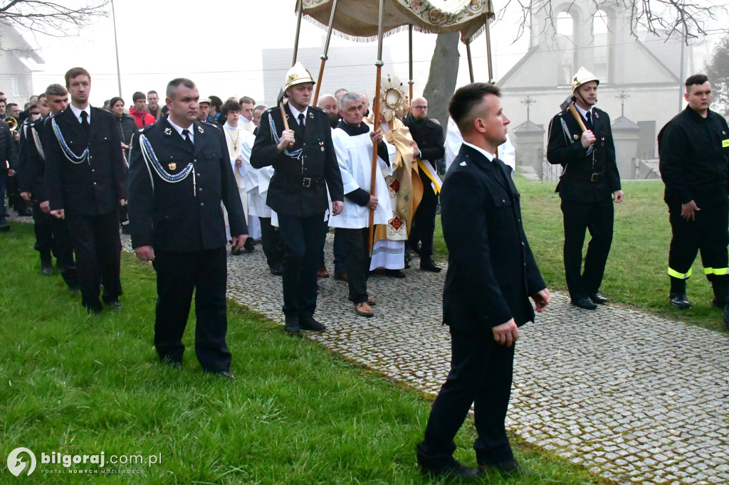 Procesja Rezurekcyjna w sanktuarium św. Marii Magdaleny w Biłgoraju