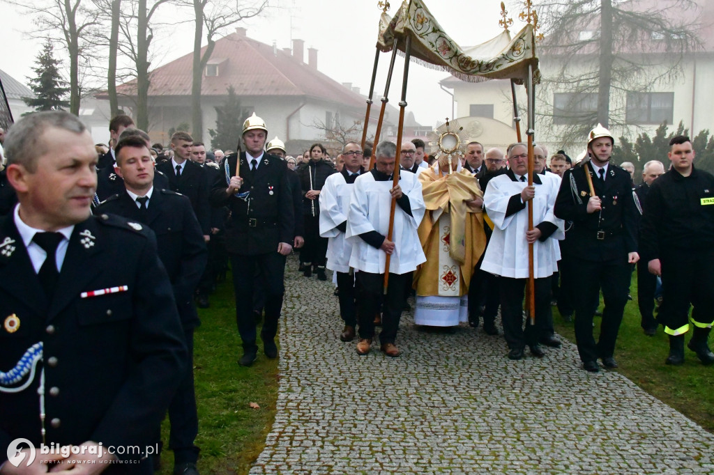 Procesja Rezurekcyjna w sanktuarium św. Marii Magdaleny w Biłgoraju