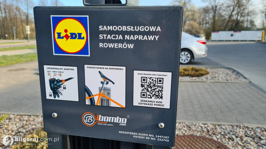 Stacja naprawy rowerów przy biłgorajskim Lidl-u