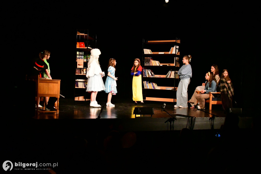 Tarnogród. XXII edycja Powiatowego Przeglądu Teatrów Dziecięcych i Młodzieżowych