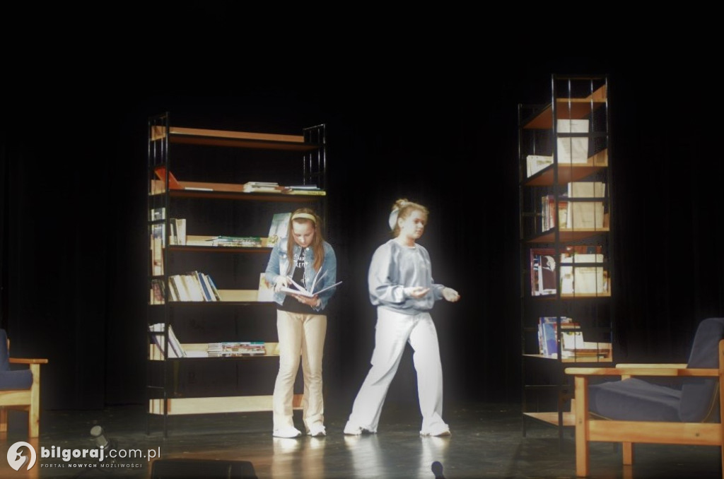 Powiatowe święto teatru dziecięcego i młodzieżowego w Tarnogrodzie (FOTO)