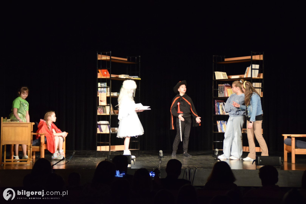 Powiatowe święto teatru dziecięcego i młodzieżowego w Tarnogrodzie (FOTO)