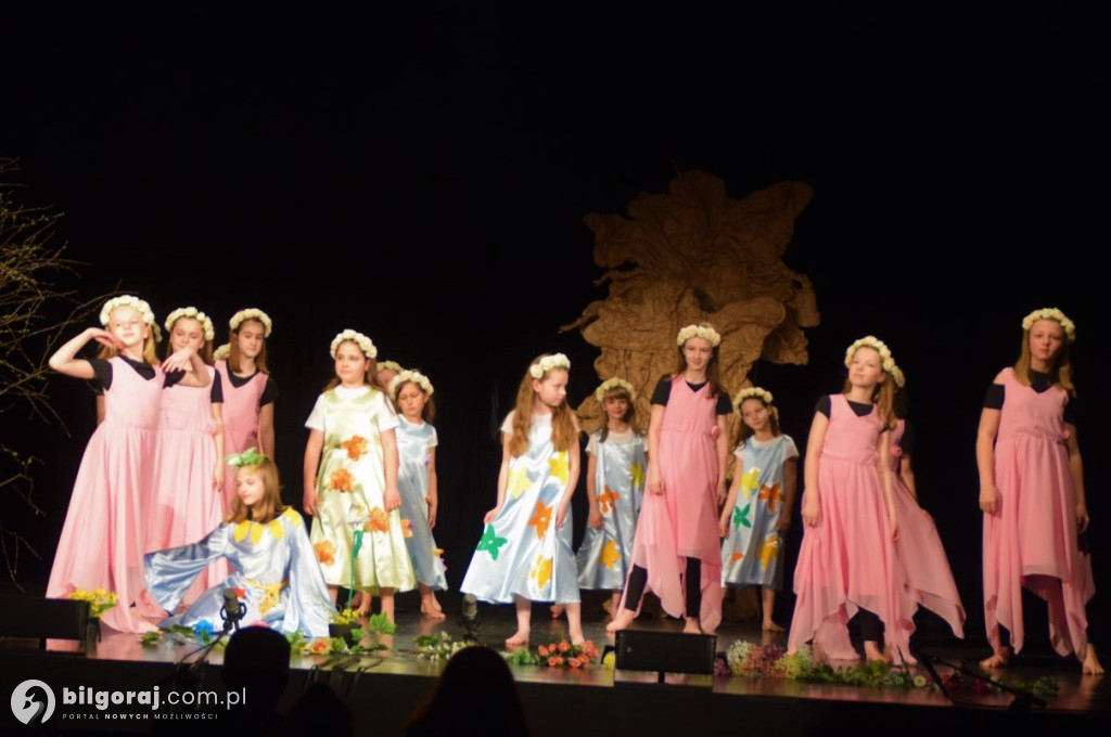 Powiatowe święto teatru dziecięcego i młodzieżowego w Tarnogrodzie (FOTO)