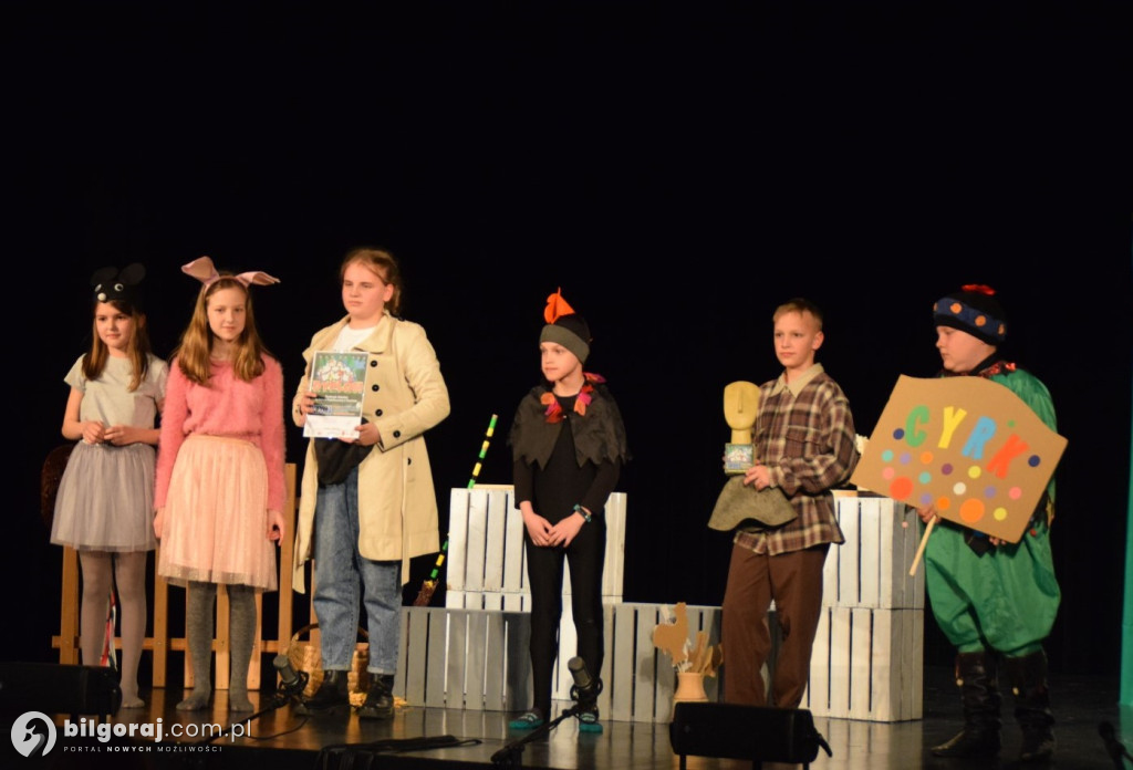 Powiatowe święto teatru dziecięcego i młodzieżowego w Tarnogrodzie (FOTO)
