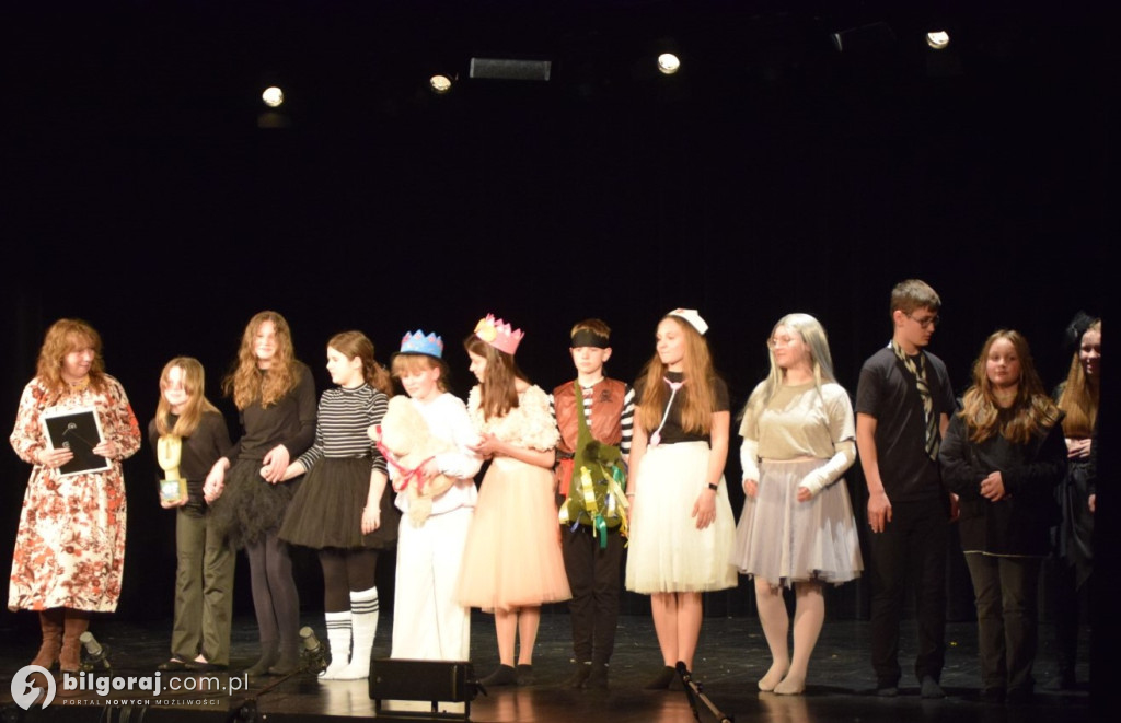 Powiatowe święto teatru dziecięcego i młodzieżowego w Tarnogrodzie (FOTO)