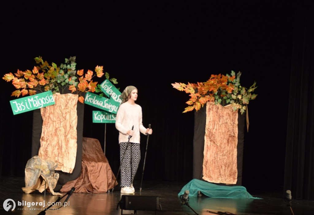 Powiatowe święto teatru dziecięcego i młodzieżowego w Tarnogrodzie (FOTO)