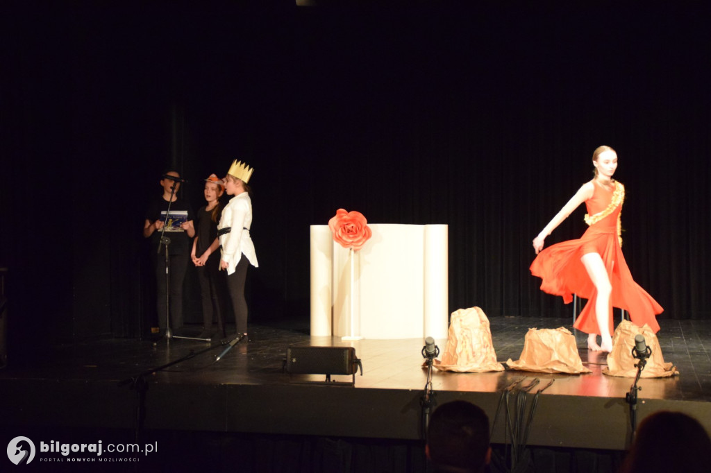 Powiatowe święto teatru dziecięcego i młodzieżowego w Tarnogrodzie (FOTO)