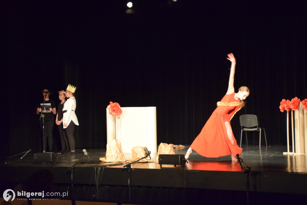 Powiatowe święto teatru dziecięcego i młodzieżowego w Tarnogrodzie (FOTO)