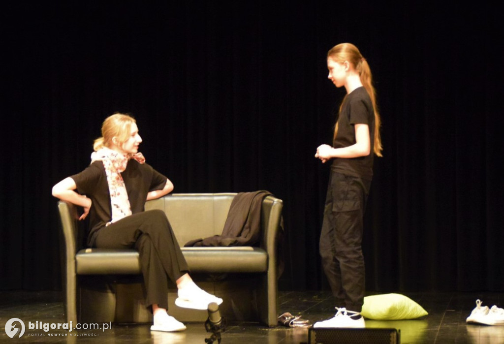 Powiatowe święto teatru dziecięcego i młodzieżowego w Tarnogrodzie (FOTO)