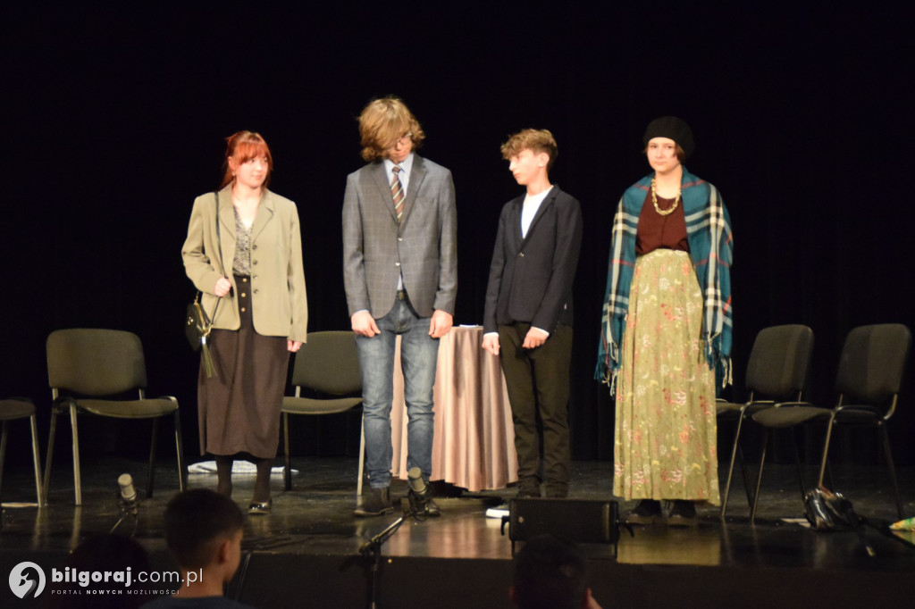 Powiatowe święto teatru dziecięcego i młodzieżowego w Tarnogrodzie (FOTO)