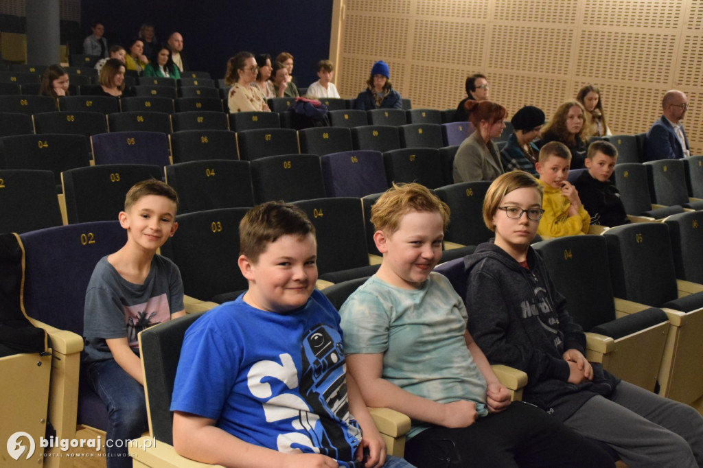 Powiatowe święto teatru dziecięcego i młodzieżowego w Tarnogrodzie (FOTO)