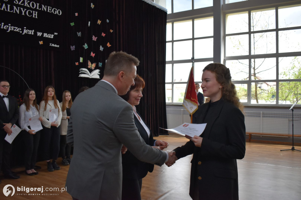 Zakończenie roku klas maturalnych w ZSZiO