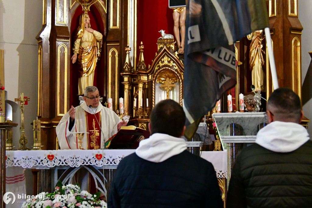 Frampol. Męski różaniec